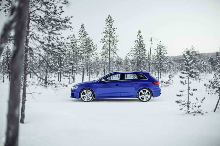  Audi RS3 Sportback 2015 года  (WW) (фото 25 из 38)